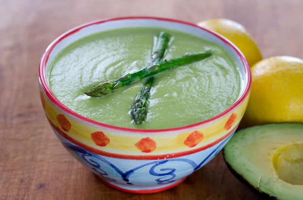 Roasted Asparagus Avocado Soup | Paleo Recipes for Spring