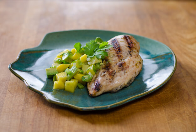 Grilled Chicken with Avocado Mango Salsa | Paleo Recipes for Spring