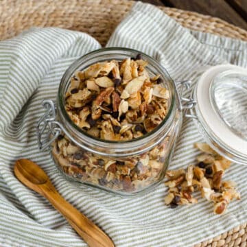 Coconut Granola With Pecans & Chocolate Chips - Cook Eat Well