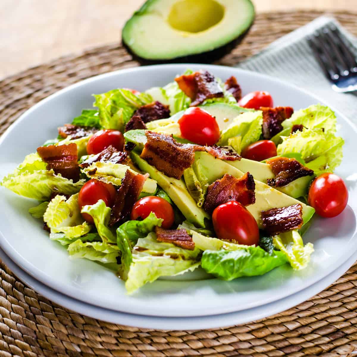 BLT Salad With Avocado And Chipotle Dressing - Cook Eat Well