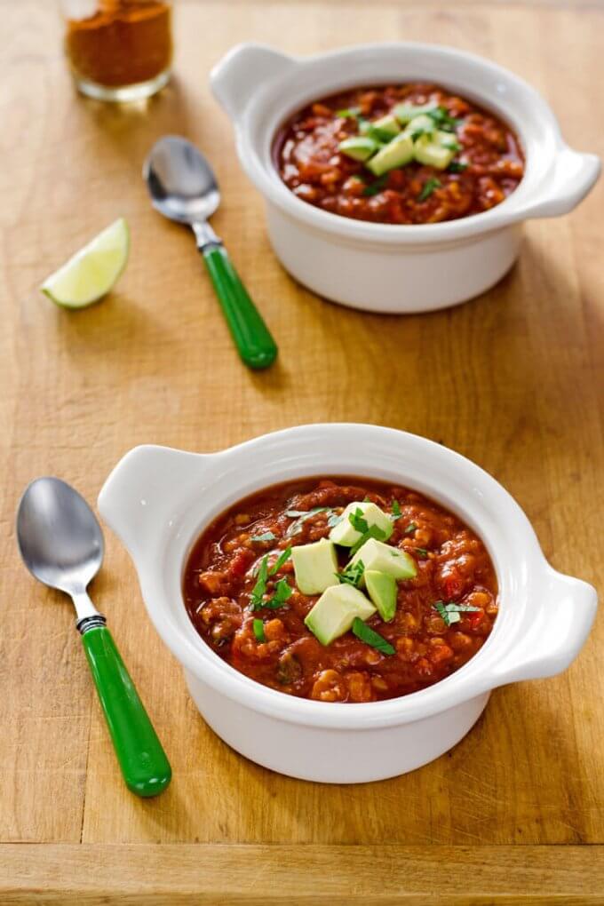 Whole30 slow cooker chicken chili with avocado and cilantro