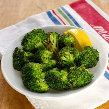 Garlic broccoli with lemon