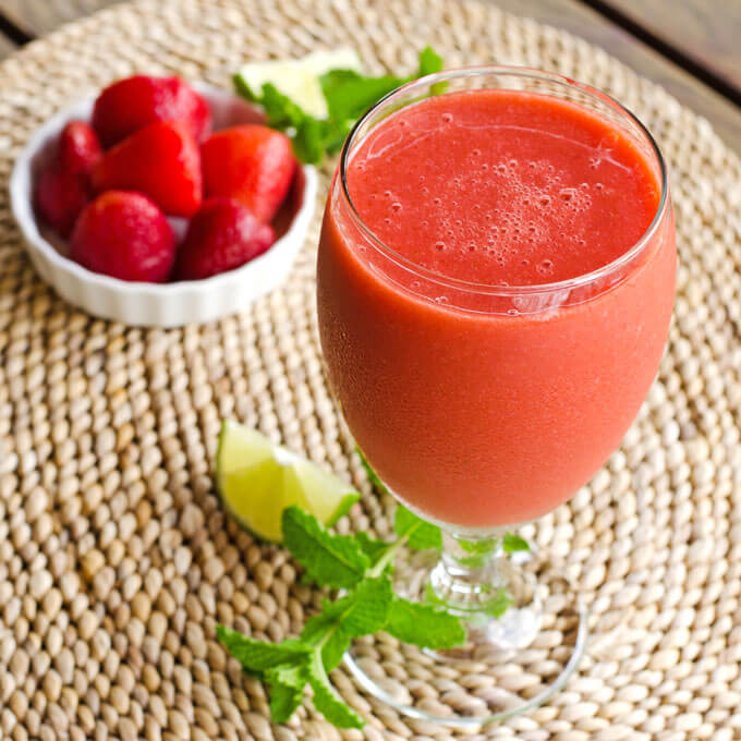strawberry mojito smoothie