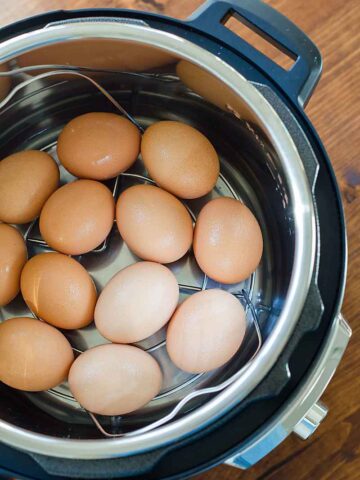 Eggs on rack in Instant Pot