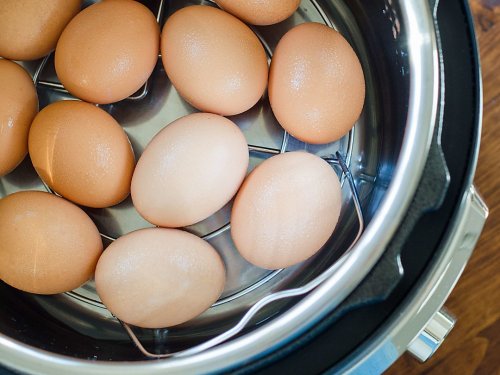 https://cookeatpaleo.com/wp-content/uploads/2018/03/Instant-Pot-Hard-Boiled-Eggs-Cook-Eat-Paleo-Instagram-1-500x375.jpg