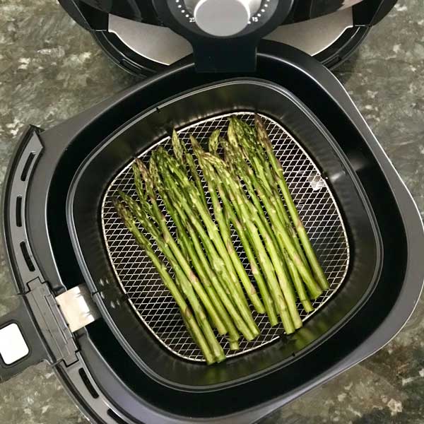 Keto air fryer recipes - roasted asparagus